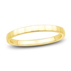 a plain yellow gold wedding band