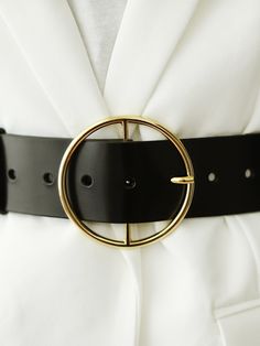 Made from smooth italian leather, this high waist belt is perfect to accesorize your favourite blazer. Featuring a round buckle at the front, this belt will complete any outfit in style. Belt width: 4 cm Ajustable using the front buckle Designed to be fitted on the waist Round Buckle Belt, Gold Buckle Belt, Black Waist Belt, Dress Belts, Fashion Moodboard, Silver Lights, Mood Board Fashion, Gold Light, Brown Silver