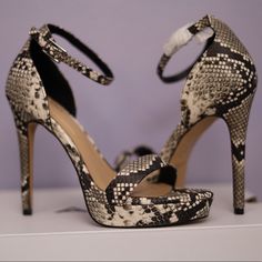 Brand New In Box These Heels Are 100% Gorgeous And Go With Any Look! Color Is A Neutral Cream Snakeskin, Not White. Blue Block Heels, Block Heel Platform Sandals, Tan Mules, Gladiator Sandals Heels, Aldo Heels, Dance Heels, Black Suede Shoes, Leopard Shoes, Gladiator Heels