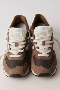 574 Sneakers | Free People Shoes For Fall Women, Women’s New Balance, Women’s Casual Sneakers, 2024 Christmas Wishlist, Woman’s Shoes, Neutral Shower Tile, Brown New Balance Shoes, 2024 Shoe Trends, Women’s Sneakers