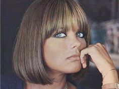 Ornella Muti, New Hair Do, 70s Hair, Hairstyles With Bangs, Dark Hair, Hair Cut