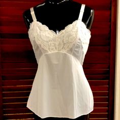 Vintage New Pinehurst Lingerie 100% Nylon White Lace Camisole Size 32. White Tops With Built-in Bra And Underbust Shape, White Sheer Fitted Camisole, White Fitted Sheer Camisole, Fitted Bra-friendly Camisole In Coquette Style, White Camisole With Medium Bust Support, Coquette Camisole With Built-in Bra, Fitted White Camisole In Coquette Style, White Camisole With Built-in Underwire Bra, White Sleeveless Camisole With Medium Bust Support