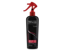 Most of us are guilty of going straight for our heat styling tools, but eventually that heat causes split-ends and dry hair. Beforeyou heat style, prep and protect your locks with TRESemmé Thermal Creations Protective Spray Heat Tamer for a finished look that's shiny and enviably soft. Would you ever grab a hot pan without oven mitts? No. And when heat appliances like flat irons and curling irons can reach up to 450°F; you should never use them on your hair without a heat protection spray either Tresemme Heat Protectant, Best Heat Protectant Spray, Heat Spray, Heat Protectant Spray, Heat Protector, Heat Protectant Hair, Flat Irons, Heat Styling, Heat Protectant