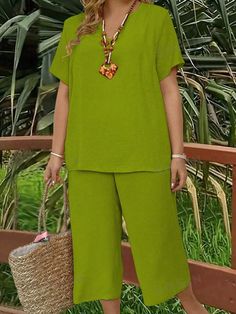 Casual Plain Stretch Sets, Casual Stretch Plain Sets, Casual Plain Short Sleeve Sets, Casual Short Sleeve Sets, Casual Short Sleeve Plain Sets, Casual Green Sets With Pockets, Green Cotton Solid Color Sets, Casual V-neck Sets With Pockets, Casual Green Sets With Long Pants