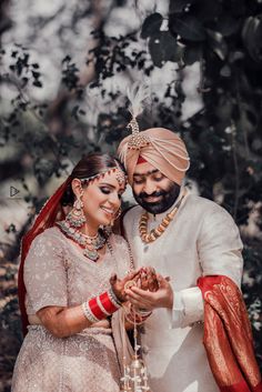 Do you have plans for a wedding shortly? Contact us at +91 981 440 4141 to make your wedding more extraordinary and remarkable. The Cinestyle India is one of the best candid wedding photographers in Chandigarh and you are invited to view our wedding photography portfolio. #photography #weddingphotography #weddingdress #wedding #weddinginspiration @cinestyleindia New Wedding Photography India, Cupal Photo Shoot Wedding, Marriage Couples Images, Close Up Couple Photoshoot, Indian Wedding Poses For Bride And Groom, Bride Groom Photoshoot Indian, Copal Photography, Candid Photography Wedding, Marriage Photoshoot