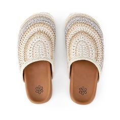 PRICES MAY VARY. STYLISH & COMFORTABLE: Effortless & comfortable, The Sak Bolinas Recycled Crochet Clogs are a year-round essential. Whether you are running around town or hanging at home, these flat clogs offer a crafted vibe to your look and are easy to slip on and off AN EVERYDAY ESSENTIAL: Not only are these cute clogs extra comfortable and easy to slip on and off, but they also have a leather insole, & padded footbed making them practical for travel, work, or a night out with friends ENVIRO Crochet Clogs, Flat Clogs, Recycled Crochet, Dressy Boho, Gold Rate, Water Usage, Travel Work, Environmentally Conscious, The Sak