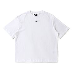 White Sportswear Activewear For Streetwear, Sporty White Top For Streetwear, White Sporty Top For Streetwear, Sporty White Tops For Streetwear, Nike White Casual Activewear, Nike White T-shirt For Workout, Nike White Sportswear Activewear, White Nike T-shirt For Workout, Nike White Workout T-shirt