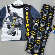 Nwt Bin K Black Graphic Print Sleepwear For Bedtime, Black Graphic Print Sleepwear, Black Long Sleeve Graphic Print Sleepwear, Black Long Sleeve Graphic Sleepwear, Black Sleepwear With Character Print For Loungewear, Long Sleeve Graphic Print Bedtime Set, Batman Pajamas, Baby Batman, Bat Man