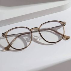 Brand New, Doesn’t Fit My Face. Glasses Frames For Diamond Face Shape, Round Eye Glasses Women, Light Academia Glasses, Clear Brown Glasses, Specks Frames Women, Specs Frames Women Round Face, Glasses Inspo Round Face, Classy Glasses Frames For Women, Glasses Inspo Women