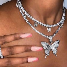 Butterfly Tennis Necklace Set Gold / Silver Color Plated Length: 18 Inches Stile Hip Hop, Sweet Necklace, Bling Necklace, Crystal Choker Necklace, Butterfly Pendant Necklace, Crystal Choker, Chain Choker Necklace, Girly Jewelry, Butterfly Necklace