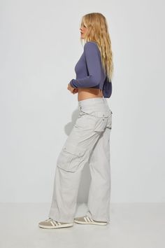 Chicago Low Rise Cargo Pant, Cement Grey Skater Girl Looks, Tiny Shirts, Garage Clothing, Skater Girl, Skater Girls, Hiking Pants, Cargo Pant, Bottom Clothes, Bottoms Pants