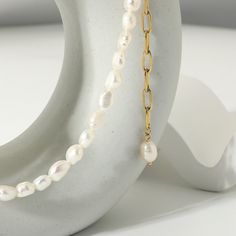 The Pearl Chain Necklace blends the classic beauty of pearls with the modern appeal of an 18k gold-plated chain, creating a piece of refined elegance that's perfect for both contemporary and traditional styles. Pearl Rope, Work Blazer, Pearl Chain Necklace, Real Gold Jewelry, Stacked Necklaces, Rope Necklace, Pearl Chain, Gold Chain Necklace, Gold Filled Chain