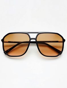 Protect your eyes in style with the Billie Sunglasses! Get the classic grandpa look with oversized aviator frames, available in chic black and brown. With Billie, you can be sure you'll never go out of style - no matter your age. Wink wink! High quality, impact resistant polycarbonate lenses with 100% UV protection. These sunnies are made from high quality, hypoallergenic stainless steel, and polycarbonate, which means they are more comfortable and durable than most other sunglasses in the same price range. Complimentary case included SizeFrame Height: 54mmFrame Width: 140mmMedium Fit Wink Wink, Headband Jewelry, Coffee Candle, Stainless Steel Hinges, Wild Adventures, Shoe Art, Style Gift, Glasses Accessories, Aviator Sunglasses