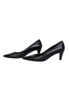 Step into style with these classic black leather pumps from Chanel! Featuring a pointed-toe heel, these pumps will elevate any office look. Pair them with a sheath dress and trench coat for a fall work wardrobe staple that will take you from the boardroom to happy hour. Size 8.5 (IT 38.5) Made in Italy 100% Leather Leather lining and sole Pointed toe Logo side detail Comes w/ dust bags Heel height 2.5" Chic Business Court Shoes With 4-inch Heel, Fall Office Court Shoes Medium Width, Fall Medium Width Court Shoes For Work, Fall Workwear Court Shoes Medium Width, Chic Business Casual Court Shoes With 4-inch Heel, Chic Court Shoes With 4-inch Heel For Business Casual, Fall Court Shoes For Workwear With Low Heel, Sleek Kitten Heels For Business In Spring, Sleek Spring Kitten Heels For Business