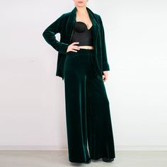 VELVET pants/ Palazzo pants/ Wide leg pants/ Emerald green trousers/ Loose pants/ Wide leg trousers/ Palazzo trousers/ wide leg pants set #EmeraldGreen #WideLegTrousers #PlusSize #PalazzoPants #LoosePants #LooseWomenPants #WideLegPants #PalazzoTrousers #WideLegPantsSet #trousers Green Wide Leg Pants For Fall, Green High-waisted Wide Leg Pants For Fall, Green Wide Leg Pants For Loungewear, Green Wide Leg Pants For Loungewear In Fall, Green Wide Leg Pants For Fall Loungewear, Green Wide Leg Pants For Evening, Chic Green Wide Leg Pants For Loungewear, Green Wide Leg Full Length Pants For Loungewear, Green Wide Leg Full Length Pants For Party