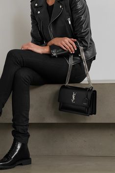 Ysl Sunset Bag, Sac Yves Saint Laurent, Black Designer Bags, Ysl Crossbody Bag, Ysl Purse, Saint Laurent Jeans, Yves Saint Laurent Bags, Black Handbag