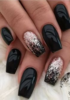 Black And White Nails, Black Gel Nails, Black Nails With Glitter, Nails With Glitter, Unghie Sfumate, Black Coffin Nails, Matte Black Nails, Black Acrylic Nails, Valentine Nails