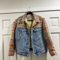 Nwot, Custom Levi's Sherpa Trucker Jacket Medium Cozy Sherpa Lining Multicolored Levi's Buttons Multicolor Patchwork Long Sleeve Denim Jacket, Multicolor Cotton Denim Jacket With Long Sleeves, Multicolor Long Sleeve Cotton Denim Jacket, Multicolor Denim Jacket With Pockets For Fall, Colorful Cotton Outerwear For Fall, Colorful Cotton Spring Outerwear, Multicolor Cotton Denim Jacket For Winter, Fitted Multicolor Denim Jacket With Long Sleeves, Fitted Multicolor Denim Jacket For Winter