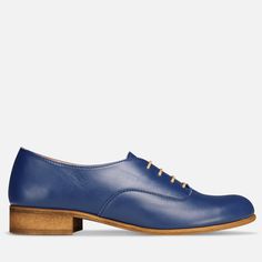 Leather; upper & lining Man-made sole 2.5 cm / 1.0" heel height Handcrafted in Europe Materials: Reinvent your off-duty collection with these summer oxford shoes. Fashioned in soft navy blue leather, this lace up pair feature comfortable round toe, front lacing and low sole. Material: Navy Blue Soft Leather Laces: Beige & Blue (bonus) Decorations: No Sole: Beige #1685 CUSTOMIZEBANNER460990265_ Oxford Shoes For Women, Soft Navy Blue, Design Your Own Shoes, Saddle Shoes, Custom Made Shoes, Blue Soft, Women Oxford Shoes, Blue Outfit, Handmade Shoes