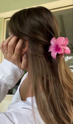 Pink Pilates Princess Aesthetic, Pilates Princess Aesthetic, Tropical Hair, Pink Pilates Princess, Pink Pilates, Pilates Princess, Clip Hairstyles, Hair Stylies, Hair Stylist Life