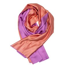 Discover our stylish two-tone silk scarf that combines elegance in apricot and lavender. This 50 x 180 cm scarf made from 100% finest silk offers you versatile styling options, whether for the office or an evening event. The short fringes in apricot give the accessory a playful touch, while the color combination of apricot and lavender adds a special sophistication to any outfit. Product details: Material: 100% high-quality silk for a luxurious feel Dimensions: 50 cm x 180 cm, ideal for a variet Elegant Purple Silk Scarf, Mom Ideas, Short Fringe, Elegant Accessories, Color Combination, Shawls And Wraps, Silk Scarf, Apricot, Scarf Wrap