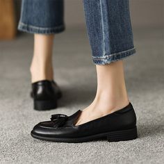 These loafers are designed in a timeless, minimal silhouette, so you'll be sure to wear them often. Made from soft leather, soft bottom that ensure all-day comfort. Wear yours with tailoring and denim alike. Color: Brown/BlackMaterial: SheepskinLining: PigskinInsole: Cow Leather (Unmovable）Sole: RubberHeels: 3 cm/1.18"Weight: 0.28kg Each Shoes (measured size 8.5)Fit: Medium to Wide, Runs Normal.Origin: Made in China Production Time: About 5-7 days (Any exceptional case will email you, Please pay Leather Sole Tassel Loafers With Round Toe For Office, Slip-on Tassel Loafers With Round Toe For Business Casual, Business Casual Slip-on Tassel Loafers With Round Toe, Slip-on Tassel Loafers For Business Casual, Tassel Loafers With Rubber Sole And Round Toe, Office Tassel Loafers With Rubber Sole And Round Toe, Casual Tassel Loafers With Pointed Toe For Business, Spring Pointed Toe Tassel Loafers With Brogue Detailing, Pointed Toe Tassel Loafers For Business In Fall