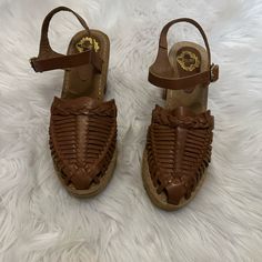 Brand New. Ecote’ Brown Leather Platform Sandals. Size 9. Vintage Style. Leather Upper, Authentic Wooden Heel. Platform T-strap Sandals With Ankle Strap For Beach, Spring Open Toe Huarache Sandals With Buckle, Summer Beach Huarache Sandals With Buckle Closure, Summer Closed Toe Huarache Sandals With Buckle, Beach Huarache Sandals With Buckle Closure And Round Toe, Adjustable Buckle Huarache Sandals For Summer, Adjustable Huarache Sandals With Buckle Closure For Summer, Brown T-strap Sandals With Woven Sole For Vacation, Brown Woven Sole T-strap Sandals For Vacation