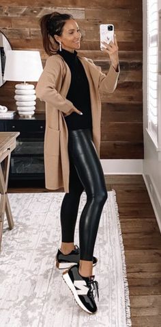 Cute Fall Outfits With Leggings, Fall Outfits With Leggings, Look Legging, Sassy Quotes, Athleisure Outfits, Cute Fall Outfits, Casual Work Outfits