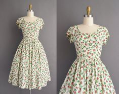 Vintage 1950s 50s Green Patio Dress/ Novelty Print/ Cotton/ Full Skirt VLV Small - Etsy Ladies Frock Design, Scallop Neckline, Short Frocks, Simple Frock Design, Patio Dress, Long Frock Designs, Long Gown Design, Simple Frocks, Simple Gowns