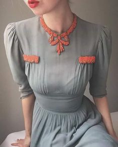 40s Fashion, Vintage Clothes 1940s, Face Palm, Beaded Bow, 1940s Dresses