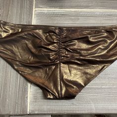 Nwt Bikini Bottoms With Cinched Detail On Back. Gorg Unique Color. Fitted Gold Bottoms For Poolside, Party Swimwear Briefs With Stretch, Stretch Party Swimwear In Brief Style, Wide Straps Top, Bandeau Tankini Top, High Leg Swimsuit, Bandeau Tankini, Reversible Bikinis, Swim Suit Bottoms