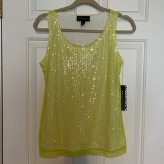 Dana Buchman Yellow Sequin Sleeveless Top Xs Dressy Glitter Embellished Tank Top Net Mesh Overlay Over Silver Sequins Hangs A Touch Lower Than White Inner Layer Armpit To Armpit 17” Shoulder To Hem 25” Green Summer Party Tank Top, Spring Sleeveless Sequin Camisole, Spring Sequined Camisole Top, Spring Sequin Sleeveless Camisole, Sequined Spring Camisole Top, Sequin Spring Camisole Top, Summer Sequin Camisole Tank Top, Sequin Camisole Top For Spring, Spring Sequined Stretch Tank Top