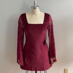 Geat For Fall! Mini Burgundy Dress Size Large - 10/12 New With Tags, Only Worn To Try On. Corduroy Fabric With Sheer Polka Dot Bell Sleeves. Zipper Back, 2 Hidden Pockets At Waist. Short Bell Sleeve Dress, Unique Vintage Dresses, Fall Mini, Corduroy Fabric, Burgundy Dress, Bell Sleeve Dress, Large Size Dresses, Bell Sleeve, Try On