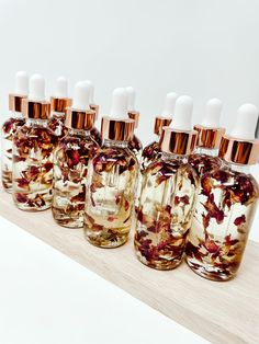 Rose Body Oil, Rose Body, Helianthus Annuus, Skin Care Packaging, Dried Rose Petals, Safflower Oil, Homemade Bath Products, Great Body, Bath Oils