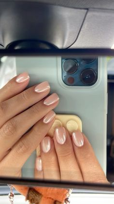 dnd milky pink with white chrome Milky Pink Nails Chrome, Short Milky Nails Design, American Manicure With Chrome, Dnd Milky Way, Milky White Pink Chrome Nails, White Pink Chrome Nails, Short Nude Chrome Nails, Milky White Nails Chrome