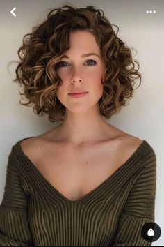 Wavy Curly Bob Hairstyles, Choppy Curly Bob, Bob Permed Hairstyles, Curly Long Bob Hairstyles, Short Hairstyle Curly Hair, Bob Hairstyles For Curly Hair, Bob For Curly Hair, Pelo Bob Ondulado, Bob Wavy Hair