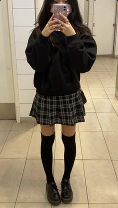 Plaid Skirt Outfit Aesthetic, Outfit With Doc Martens, Knee Socks Outfits, Tracy Sohn, Knee High Socks Outfit, High Socks Outfits, High Knee Socks Outfit, Skirt Outfits Aesthetic, French Stuff