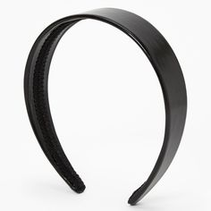 Keep it simple yet stylish with this everyday black headband! This PU headband features a wide band design in a black color. Wide band design Material: PU - Claire's PU Wide Headband - Black Black Thick Headband, Black Headband Outfit, Homestuck Crafts, Black Head Band, 2000s Accessories, Black Hairband, Black Hair Band, Thick Headband, Pelo Cafe