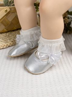 [SOFT MATERIAL]-- Leather upper, soft lining. Lightweight and flexible, comfortable and breathable, it will not rub the baby's feet, and will not stimulate the baby's foot skin. Safe baby first crib shoes have been tested to reassure parents and protect the healthy growth of babies.
[NON-SLIP SOLE]-- The soles of baby ballet shoes have lovely bows and raised patterns of love, which play an anti-skid sole and can protect the baby from falling during daily activities. The soft sole is conducive to Baby Ballet Shoes, Infant Crib, Baby Ballet, Ballet Shoe, Leather Wedding, Princess Shoes, Walker Shoes, Perfect Baby Shower, Mary Jane Flats