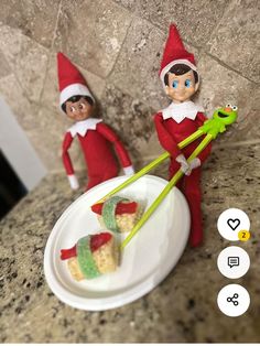 Elf On The Shelf Two Elves, Elf On The Shelf Activities, Christmas Snack Recipes, Birthday Elf, Luau Food, Elf On The Shelf Idea, Bad Elf