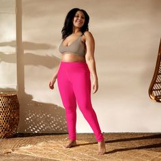 Forget basic black. What your wardrobe needs is a wake-up call. The all-over design makes these high-rise yoga leggings pop, while the four-way stretch provides total comfort when on the move. Sports Bra And Leggings, Pink Barbie, Comfy Leggings, Wardrobe Needs, Legging Fits, Women Yoga, Custom Leggings, Loving Your Body, Yoga Women