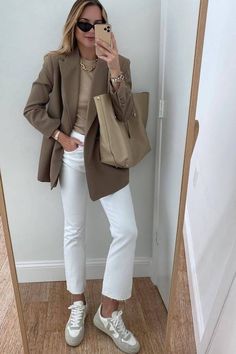 30+ Chic Business Casual Work Outfits with Sneakers That Perfectly Blend Comfort and Style Casual Work Outfits Women, Chic Business Casual, Cream Pants, Tan Blazer, Veja Sneakers, Pants Outfits, Mode Casual