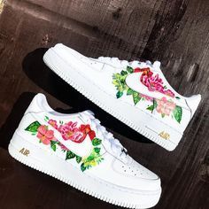 Custom sneakers Nike Air Force 1 'Flowers' : Custom sneakers Nike Air Force 1 'Flowers' | Etsy  #Custom #sneakers #Nike Shoes With Flowers, White Nike Shoes, Shoes Sneakers Jordans