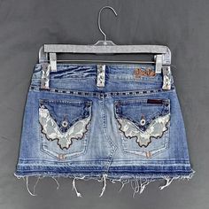 measurements: - size 27 - 14.5 inch waist - 11.5 inch length Gyaru Grunge, 2000s Denim, Skirt With Lace, Autumn Style, Miss Me Jeans, Denim Mini, Gyaru, Denim Mini Skirt, Miss Me