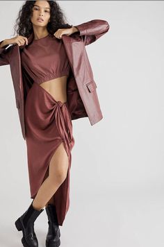 New! 272748 Free People Rae Maxi Dress Redwood Solid Effortless Cutout Beach M NEW was just added to eBay. Check it out! #eBay #eBaySeller Free People Aesthetic, Layered Tops, Dress Picture, Model Pictures, Summer Maxi Dress, Asymmetrical Dress, Free People Dress, Boho Clothing, Black Maxi Dress