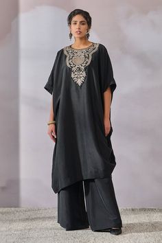 Black kaftan kurta with contrasting hand embroidered yoke with TT brooch. Comes with wide legged pant. - Aza Fashions Kaftan Kurta, Black Kaftan, Tarun Tahiliani, Indian Designer, Indian Designer Wear, Pant Set, Designer Wear, Set For Women, Indian Wear