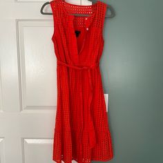 Red J Crew Dress. Never Wore It. It Just Sits In My Closet. Help Give It A New Life :) Spring Midi Dress, Megan Dress, Pink Cotton Dress, Classic Black Dress, Cotton Sundress, Black Dress Formal, White Cotton Dress, J Crew Dress, Stripped Dress