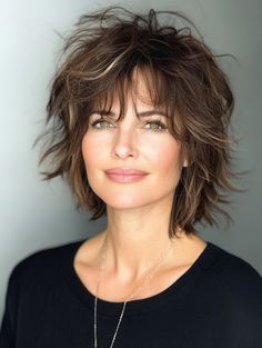 30 Trendy Shag Haircuts for Women to Rock in 2024 – leilagrace.com Medium Shag Haircuts For Fine Hair, Medium Shag, Medium Shag Haircuts