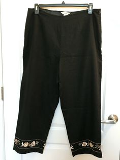 Edward Linen Rayon Black Capri Lined Women's Pants w/Embroidered Hem Size 16 New; never worn. I am the original owner. 55% linen; 45% rayon. 100% polyester lining. Size 16. Hidden side zipper. Dry clean only. Beautiful embroidered floral detailing on the hems. Inseam = 25"; Waist = 38". Please look at the photos carefully as they are the most important part of the description. Please see my other clothes - I'm happy to combine shipping. It will be well wrapped and sent via First Class mail with Embroidered Hem, Embroidered Linen, Women's Pants, I'm Happy, Linen Pants, Side Zipper, Harem Pants, Size 16, The Original