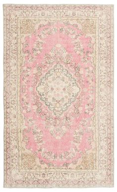 One-of-a-kind vintage rug, hand-knotted in Isparta, Turkey. 100% wool pile on cotton foundation. Dimensions: 5'6" x 9'4" (168 cm x 285 cm). Color palette: dark dusty rose pink, warm vanilla beige, sandstone, slate gray Light Pink Persian Rug, Persian Rug Pink, Vintage Pink Rug, Vintage Colors Palette, Pink Countertops, Pink Vintage Room, Horror Animation, Barbie Room Decor, Color Palette Dark